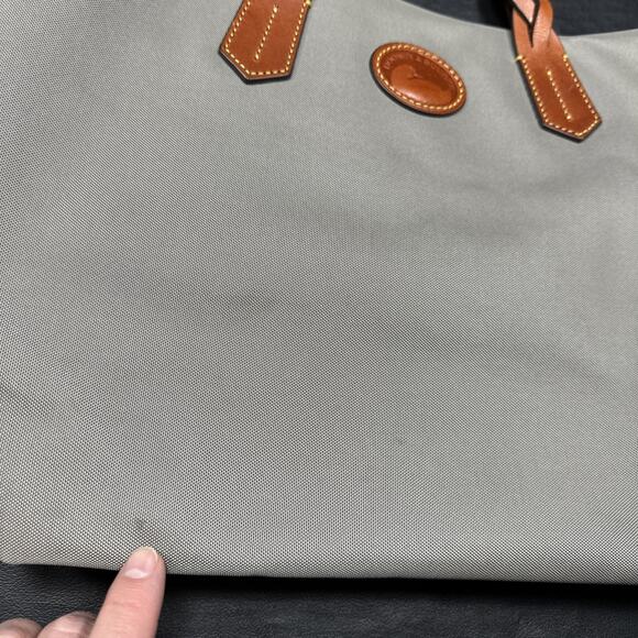 Dooney & Bourke Shopper Tote Nylon & Leather Grey Large Getaway Bag - Picture 4 of 15
